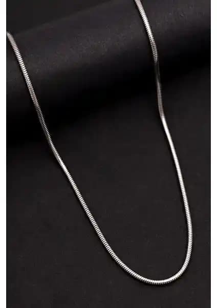 Paslanmaz Çelik Zincir Kolye Karşılaştırması: Tasarım, Malzeme ve Kullanıcı Geri Bildirimleri