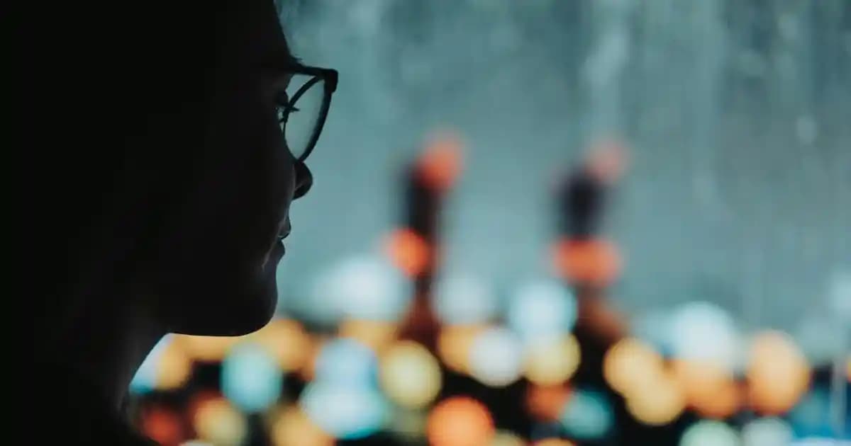 Boyalı Saçlarda Bitlenme: Nedenleri, Önlemler ve Etkili Tedavi Yöntemleri